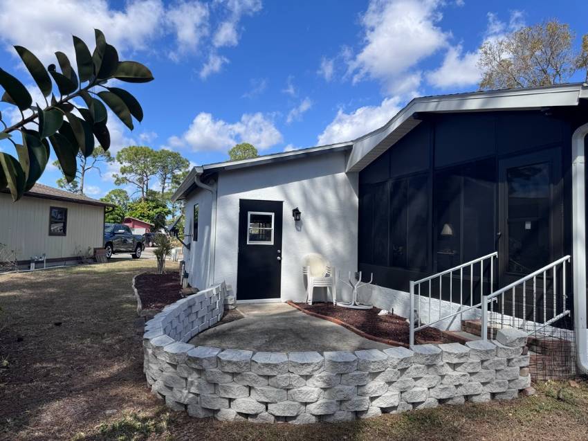 2909 Madera Circle a North Fort Myers, FL Mobile or Manufactured Home for Sale